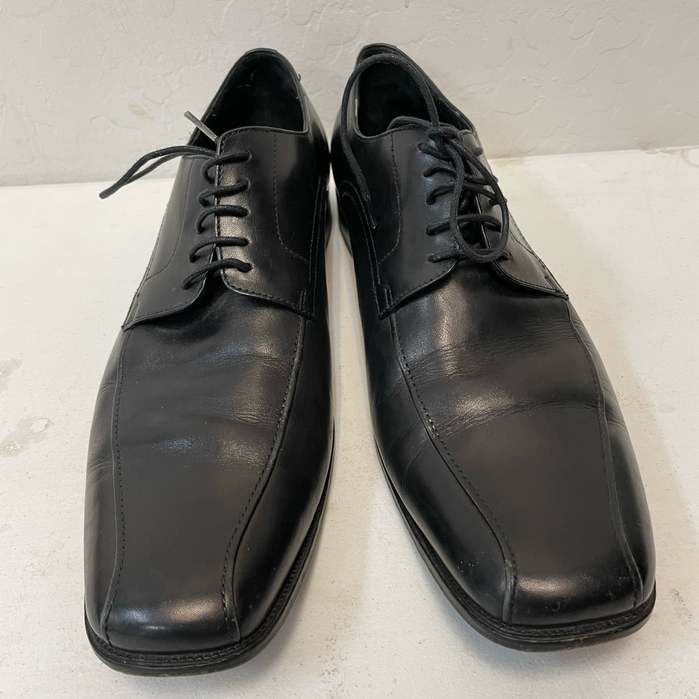 HUGO BOSS Lace Up Leather Bicycle Toe Derby Shoe in Black Size 12